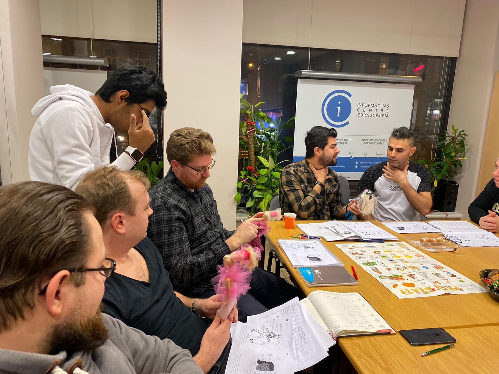 Latviešu sarunvalodas klubs Rīgā 2.12. | Patvērums Drošā Māja