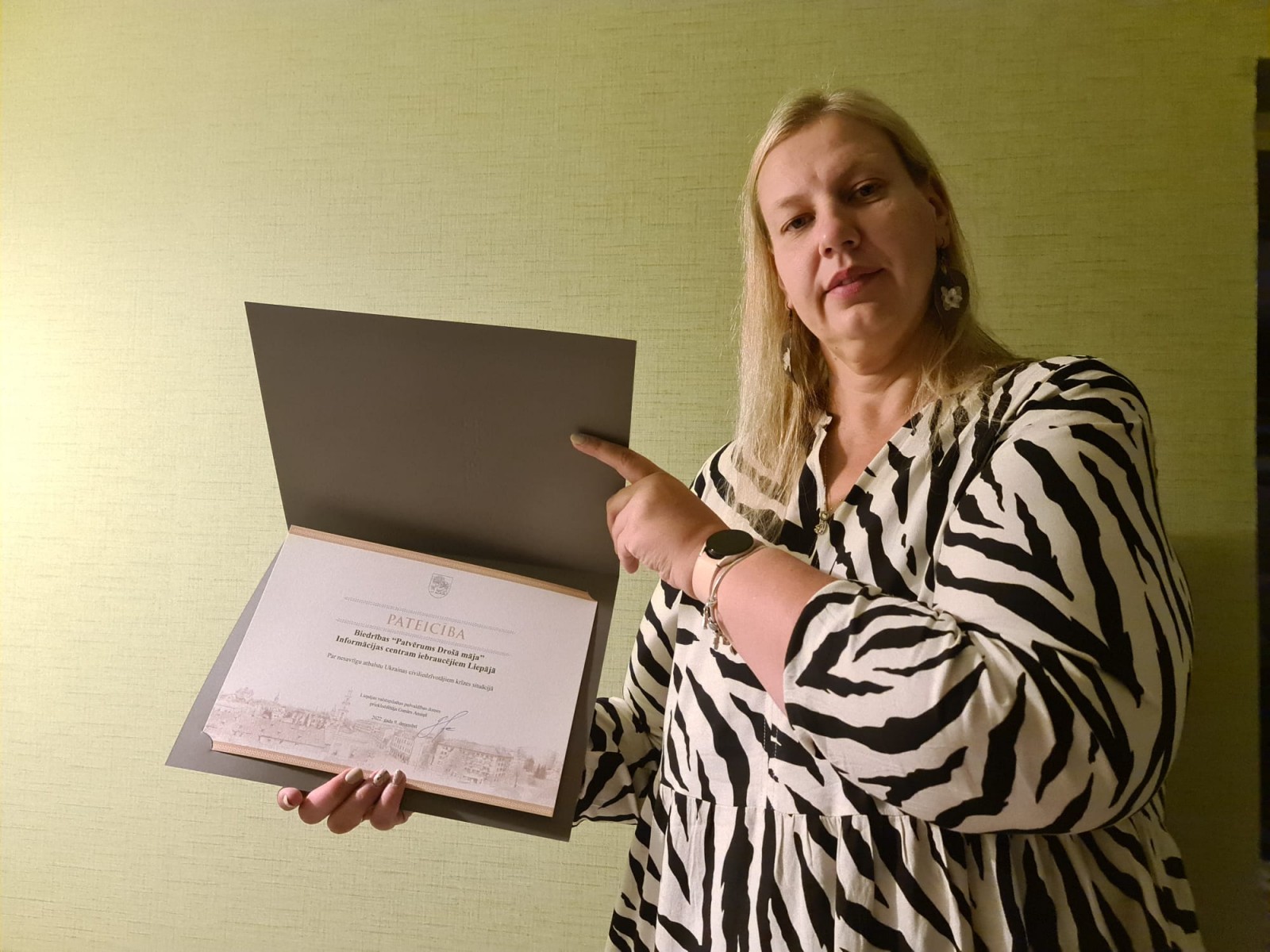 Liepājas pašvaldība izsaka pateicību Informācijas centram iebraucējiem un tā darbiniekiem | Patvērums Drošā Māja